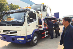 西坝河汽车道路救援拖车价格